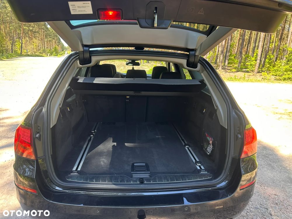 BMW Seria 5 535d xDrive - 33