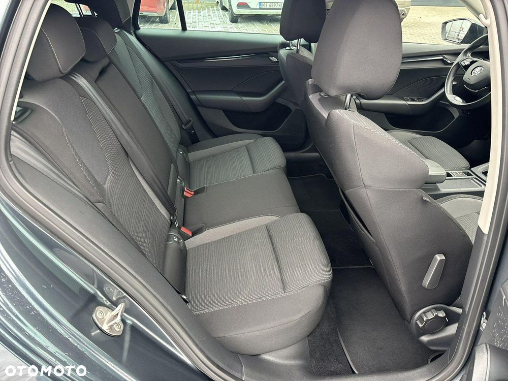 Skoda Octavia 2.0 TDI Ambition DSG - 17