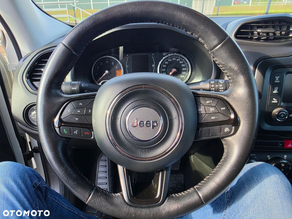Jeep Renegade 1.6 E-torQ Longitude Adventure Edition - 31