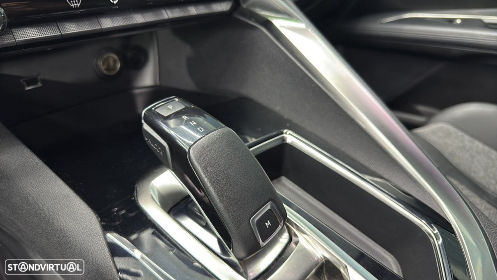 Peugeot 5008 1.5 BlueHDi Allure EAT8 - 17