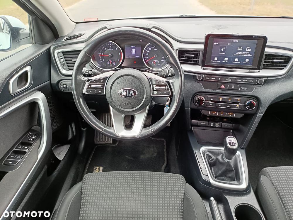 Kia Ceed 1.6 CRDi SCR L - 13