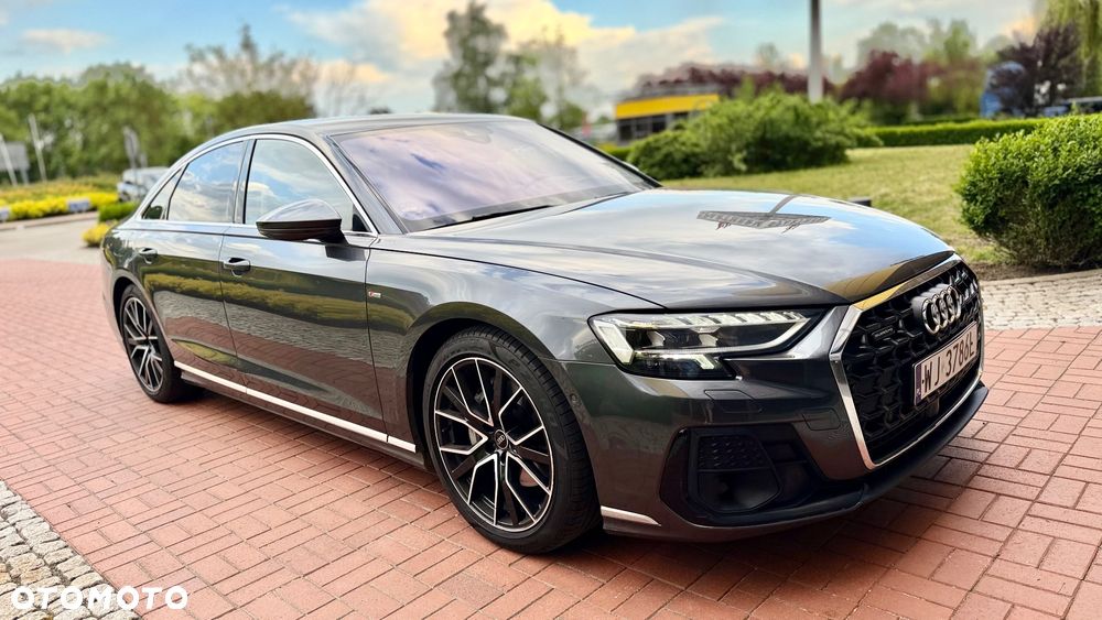 Audi A8 - 30