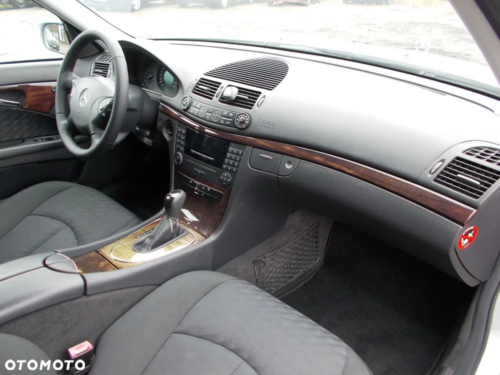 Mercedes-Benz Klasa E - 12