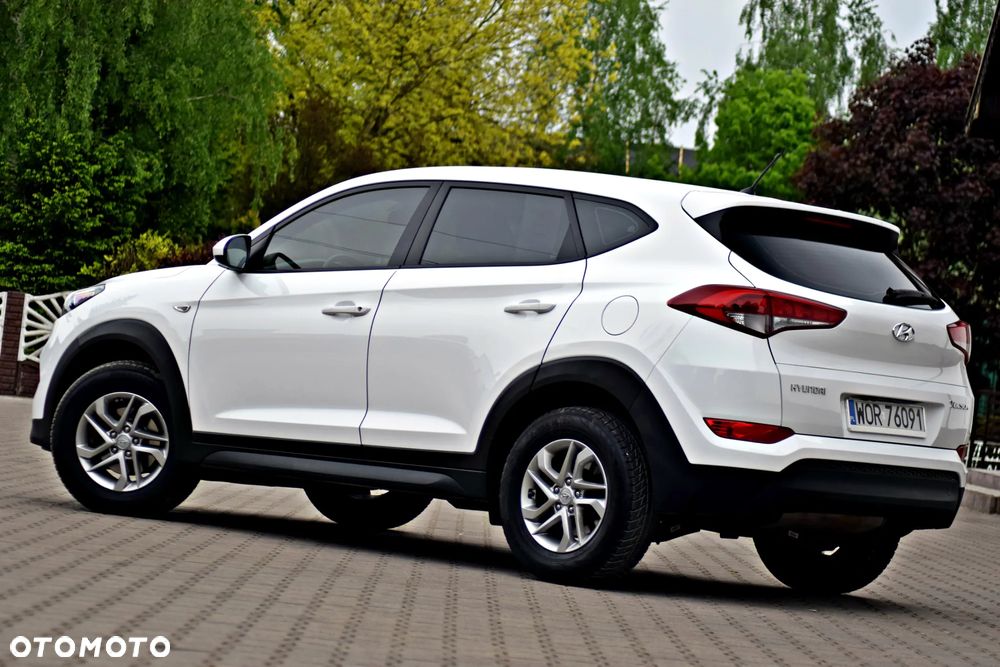 Hyundai Tucson blue 1.7 CRDi 2WD Trend - 16