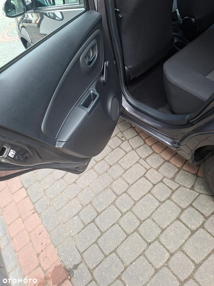 Toyota Yaris 1.5 Premium - 15