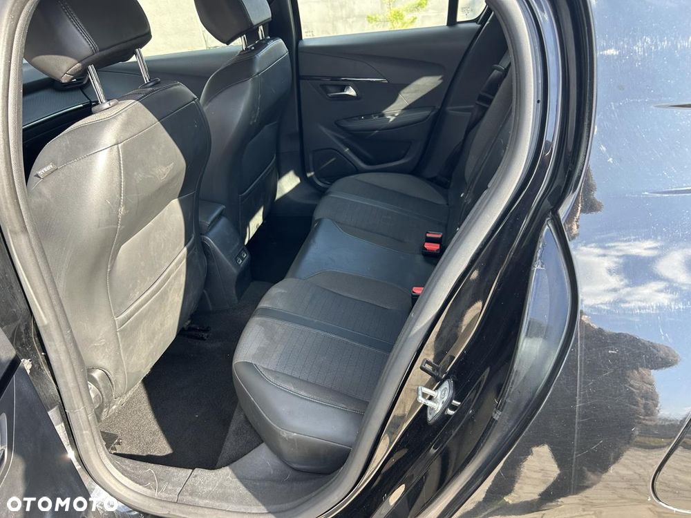 Peugeot 208 PureTech 100 Allure - 17