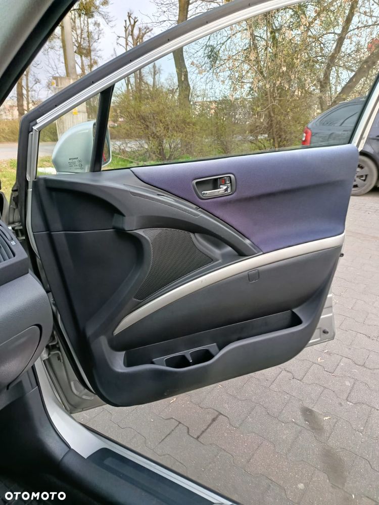 Toyota Corolla Verso 1.8 Sol + 7os - 12