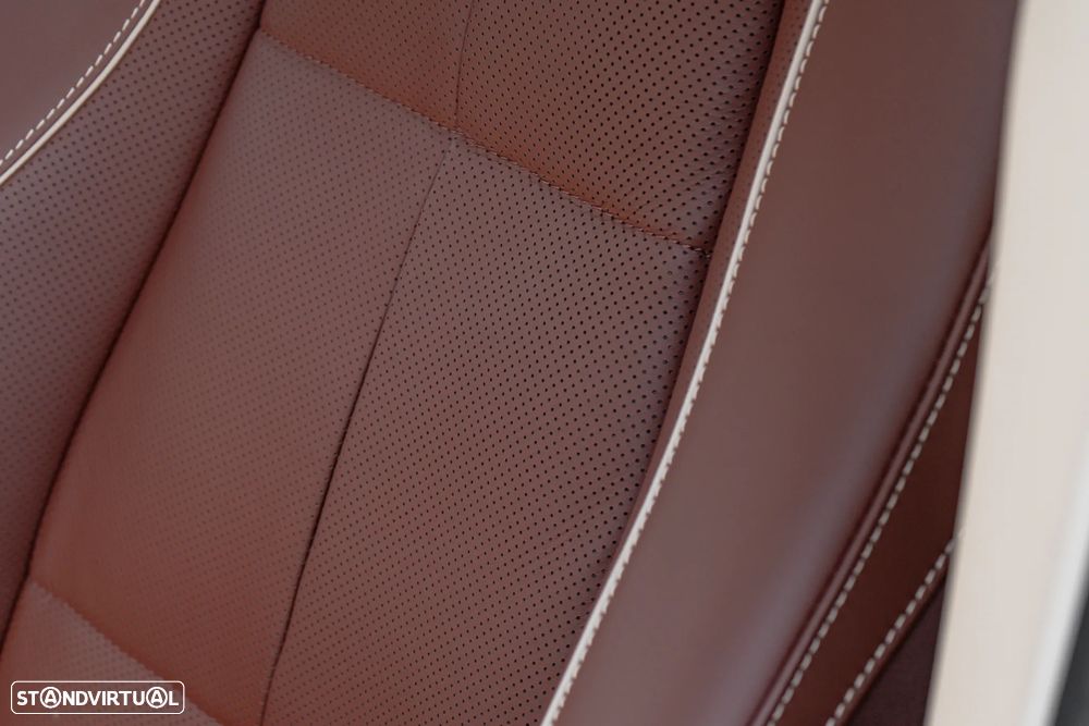 Mercedes-Benz GLS 600 Maybach 4Matic - 30