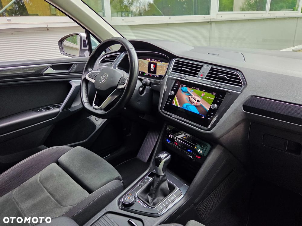 Volkswagen Tiguan 2.0 TSI 4Mot Elegance DSG - 18