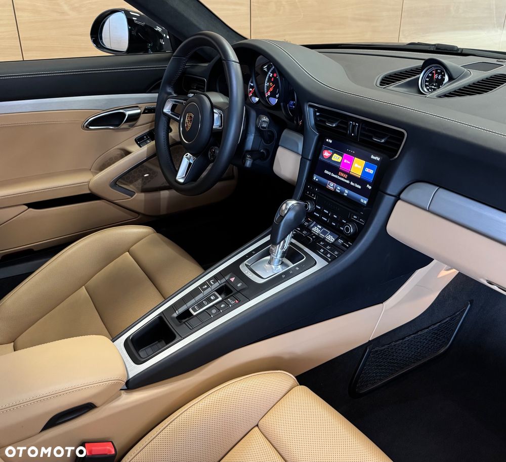 Porsche 911 - 17