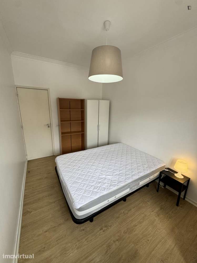 Quarto - localizado em São Romão Coimbra - Grande imagem: 3/11