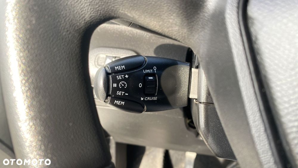 Peugeot Rifter 1.5 BlueHDI Active Pack S&S - 15
