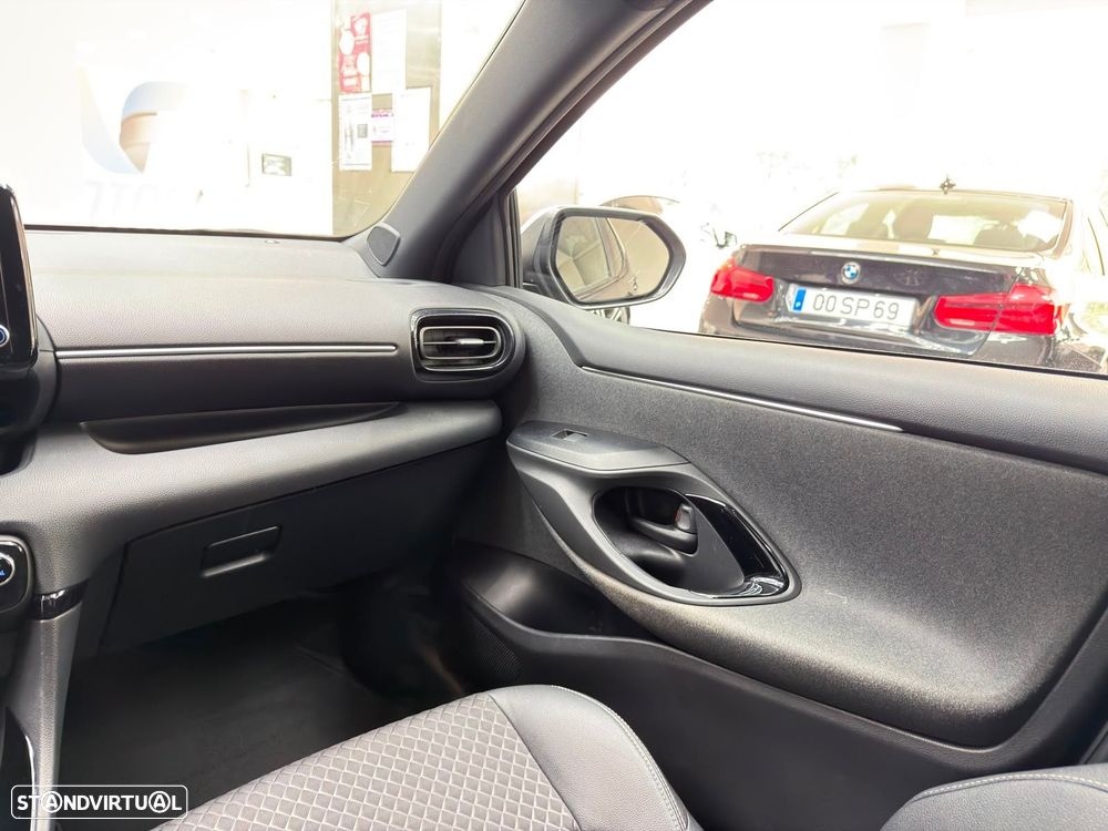 Toyota Yaris 1.5 HDF GR Sport - 44
