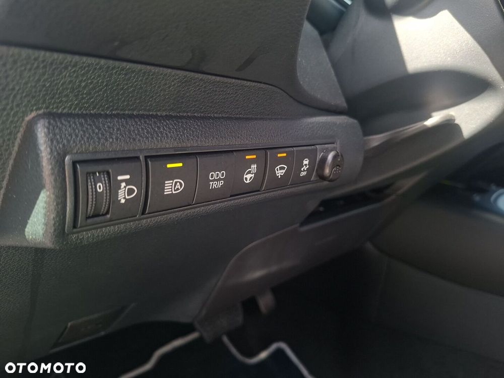 Toyota Corolla 1.8 Hybrid Comfort - 24