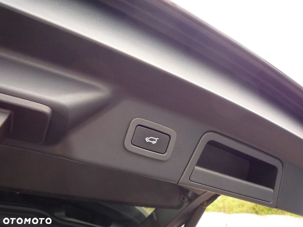 Land Rover Range Rover Velar 2.0 Si4 - 36