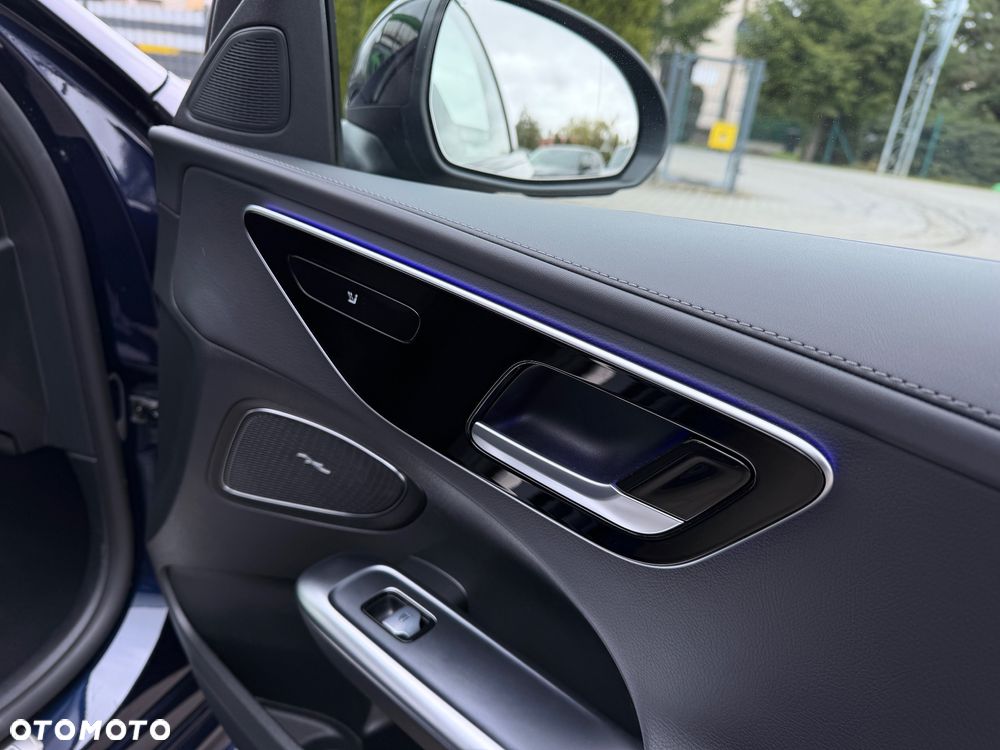 Mercedes-Benz Klasa C 300 d mHEV AMG - 38