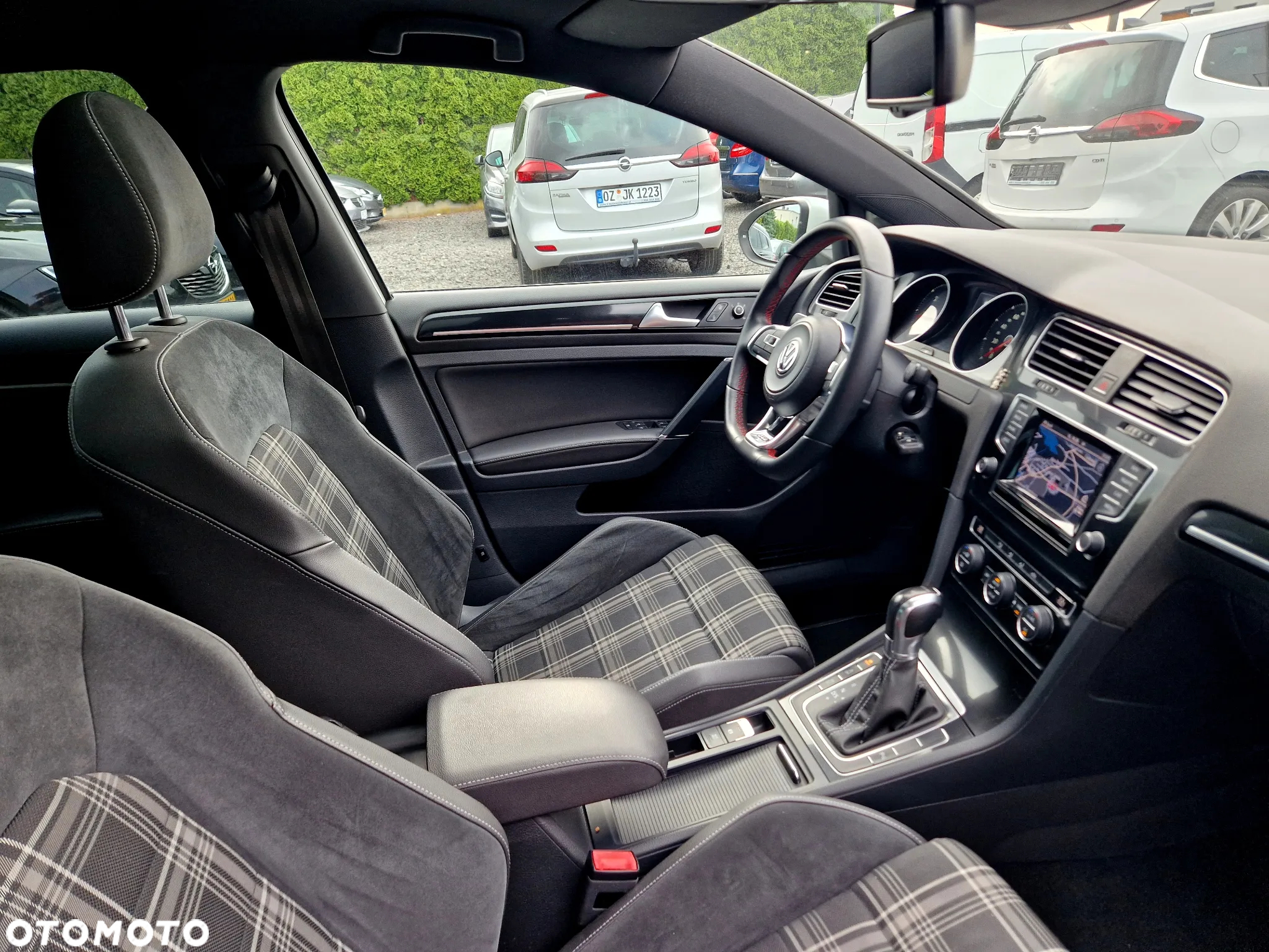 Volkswagen Golf VII 2.0 TDI BMT GTD DSG - 33