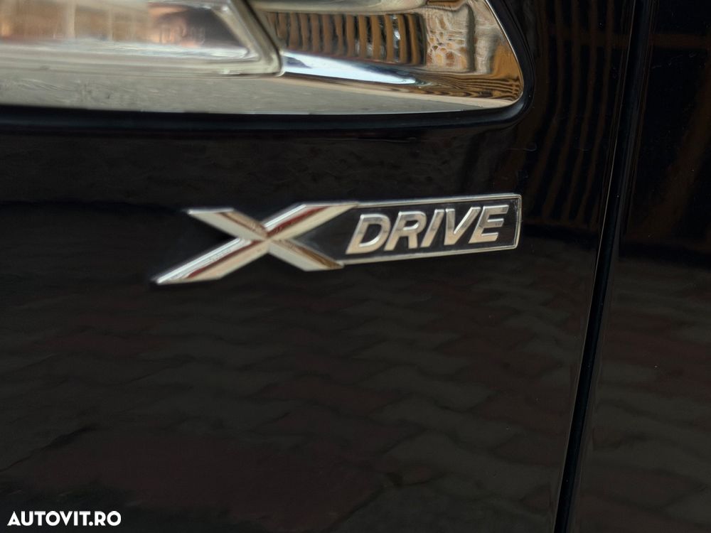 BMW Seria 5 528i xDrive Sport-Aut. - 28
