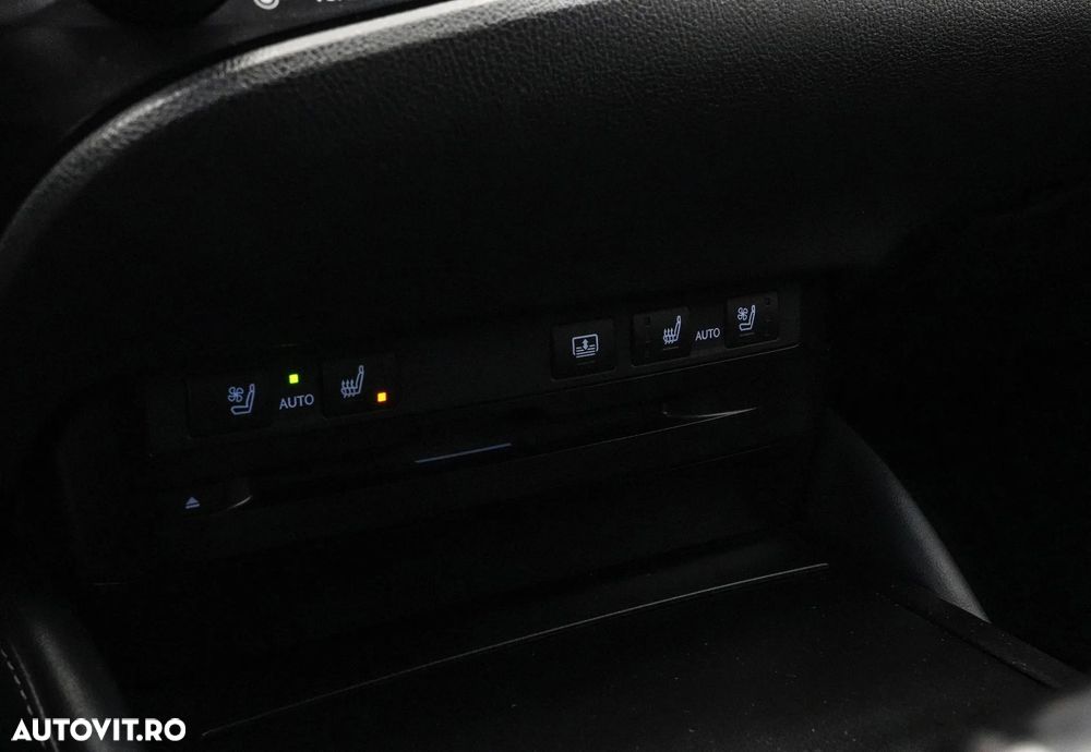 LEXUS ES 2020 — imagine 20