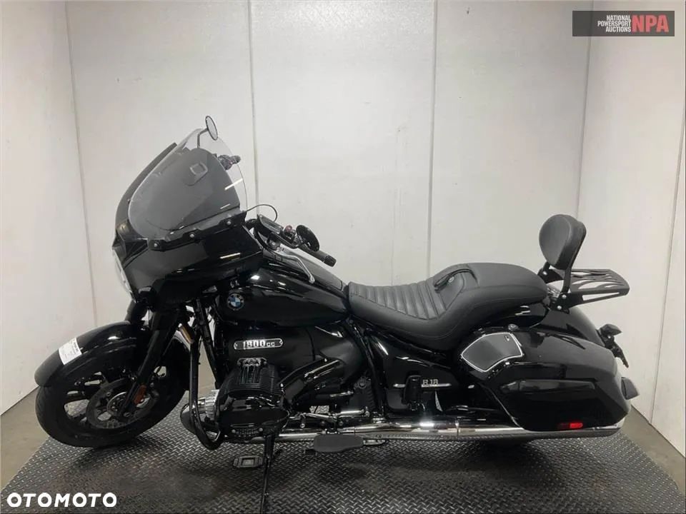BMW R - 1
