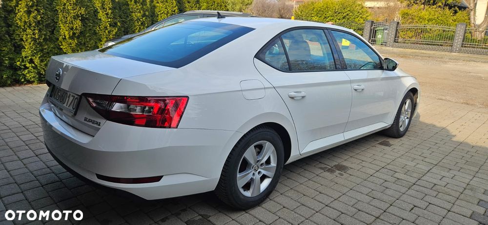 Skoda Superb 1.4 TSI ACTive - 4