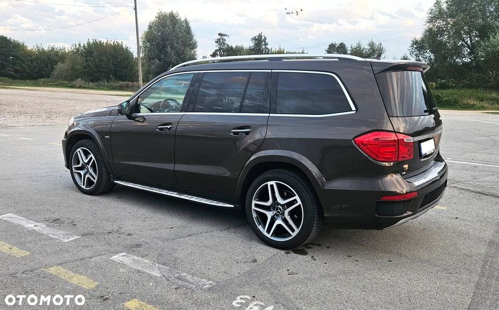 Mercedes-Benz GL 350 BlueTec 4-Matic - 4