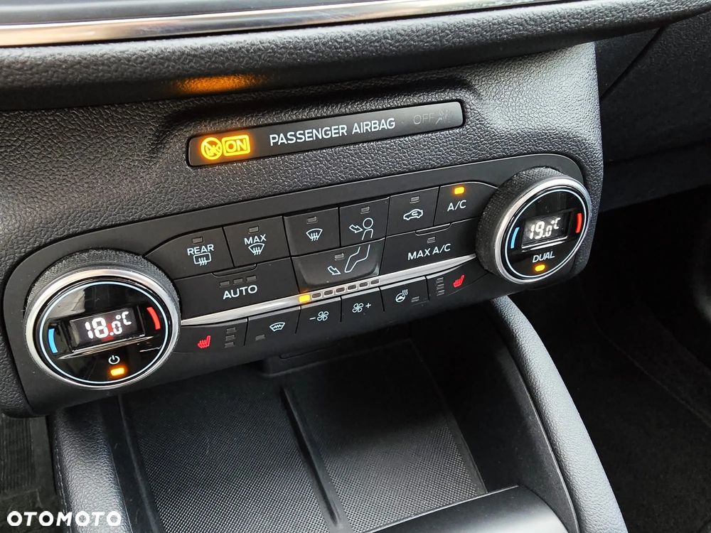 Ford Kuga 1.5 EcoBoost FWD Titanium X - 20
