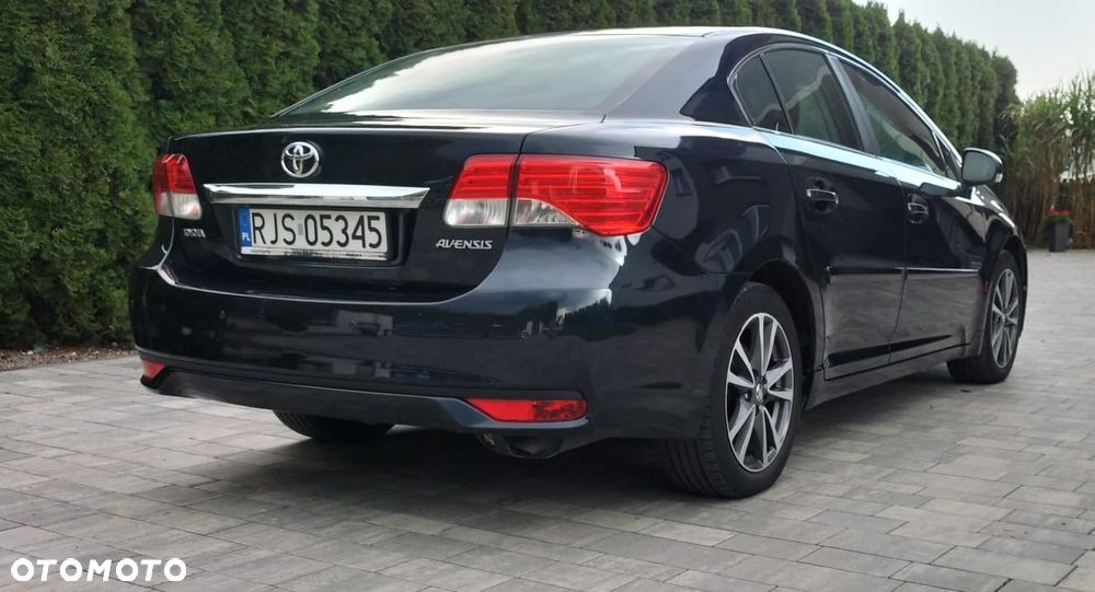 Toyota Avensis 1.8 Active - 3