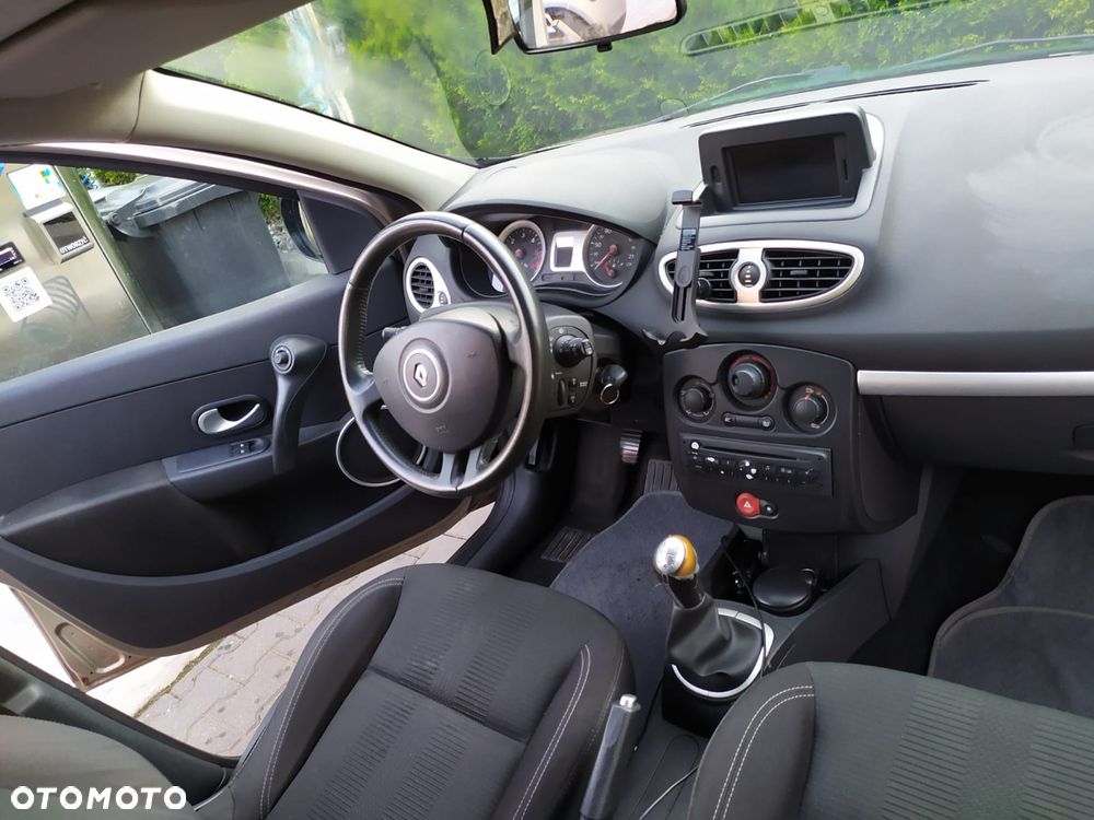 Renault Clio - 5