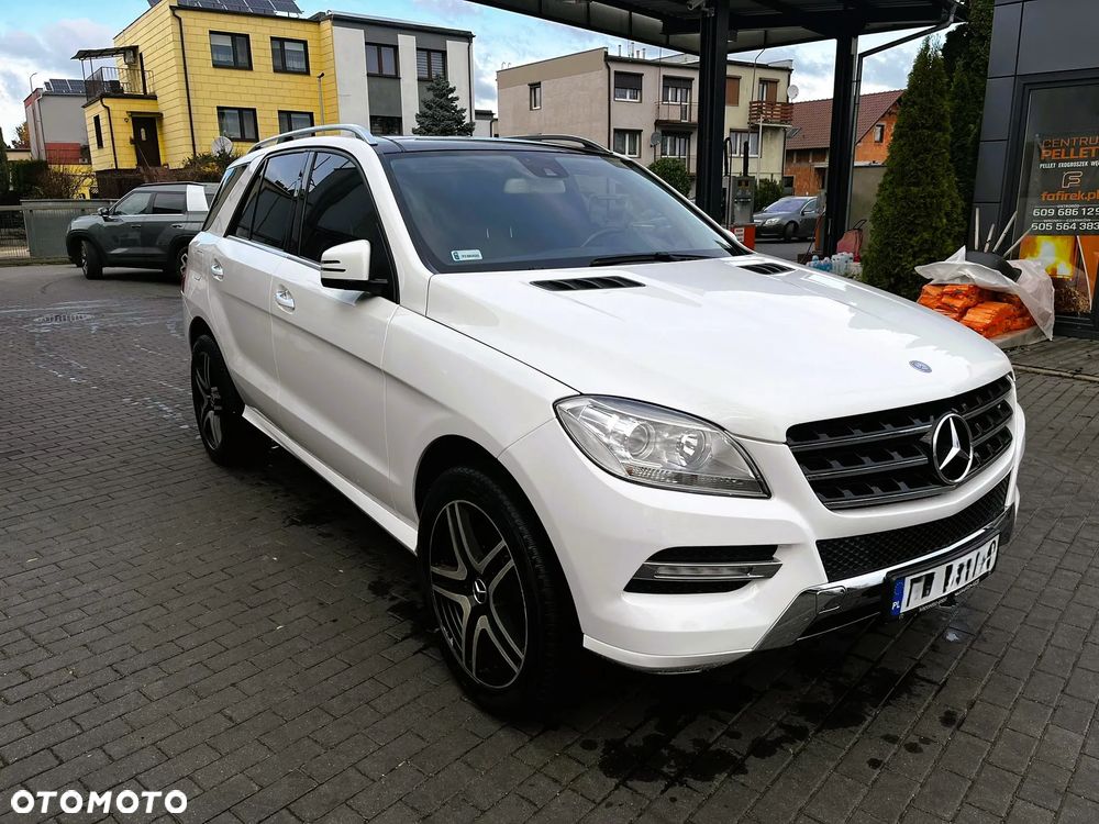 Mercedes-Benz ML 350 BlueEff 4-Matic - 2
