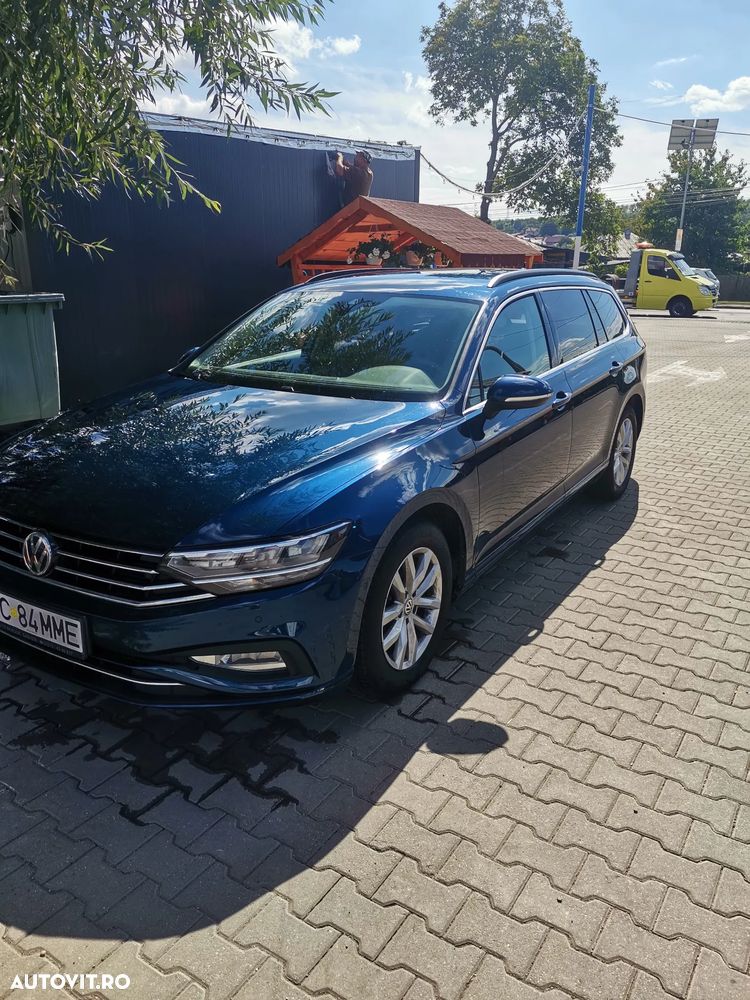 Volkswagen Passat 2.0 TDI DSG Trendline - 2