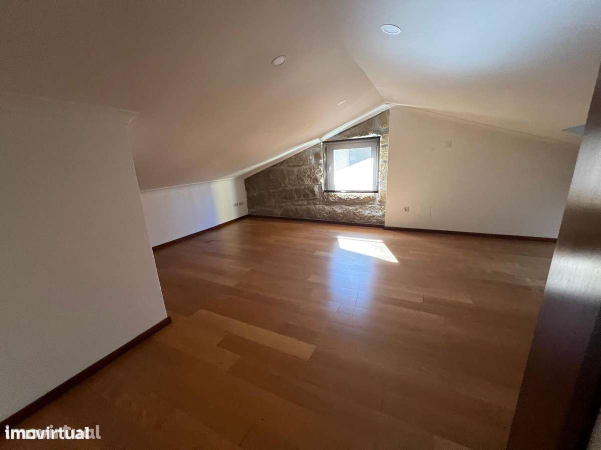 Moradia T4+2  3 Frentes monte dos Burgos - Grande imagem: 3/57