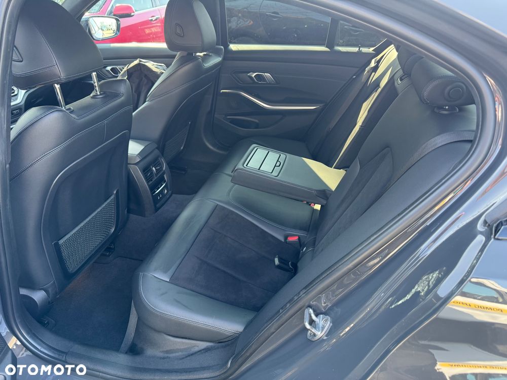 BMW Seria 3 - 21