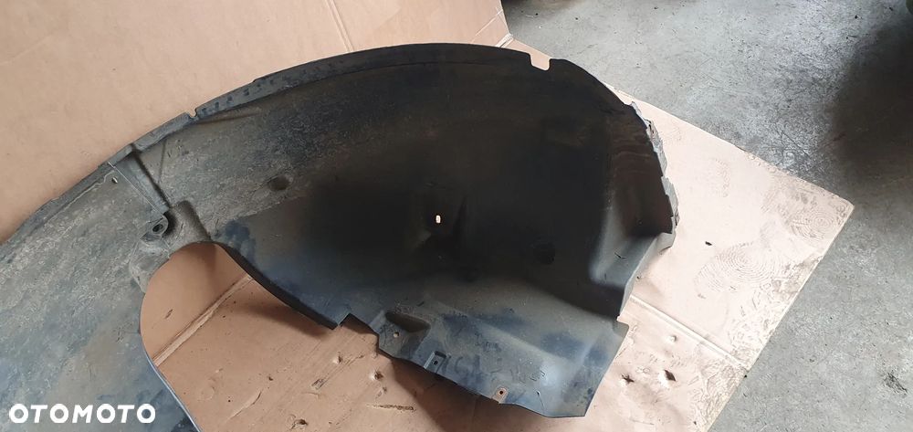 Nadkole prawy przód przednie prawe Land Rover Discovery Sport L550 - 3