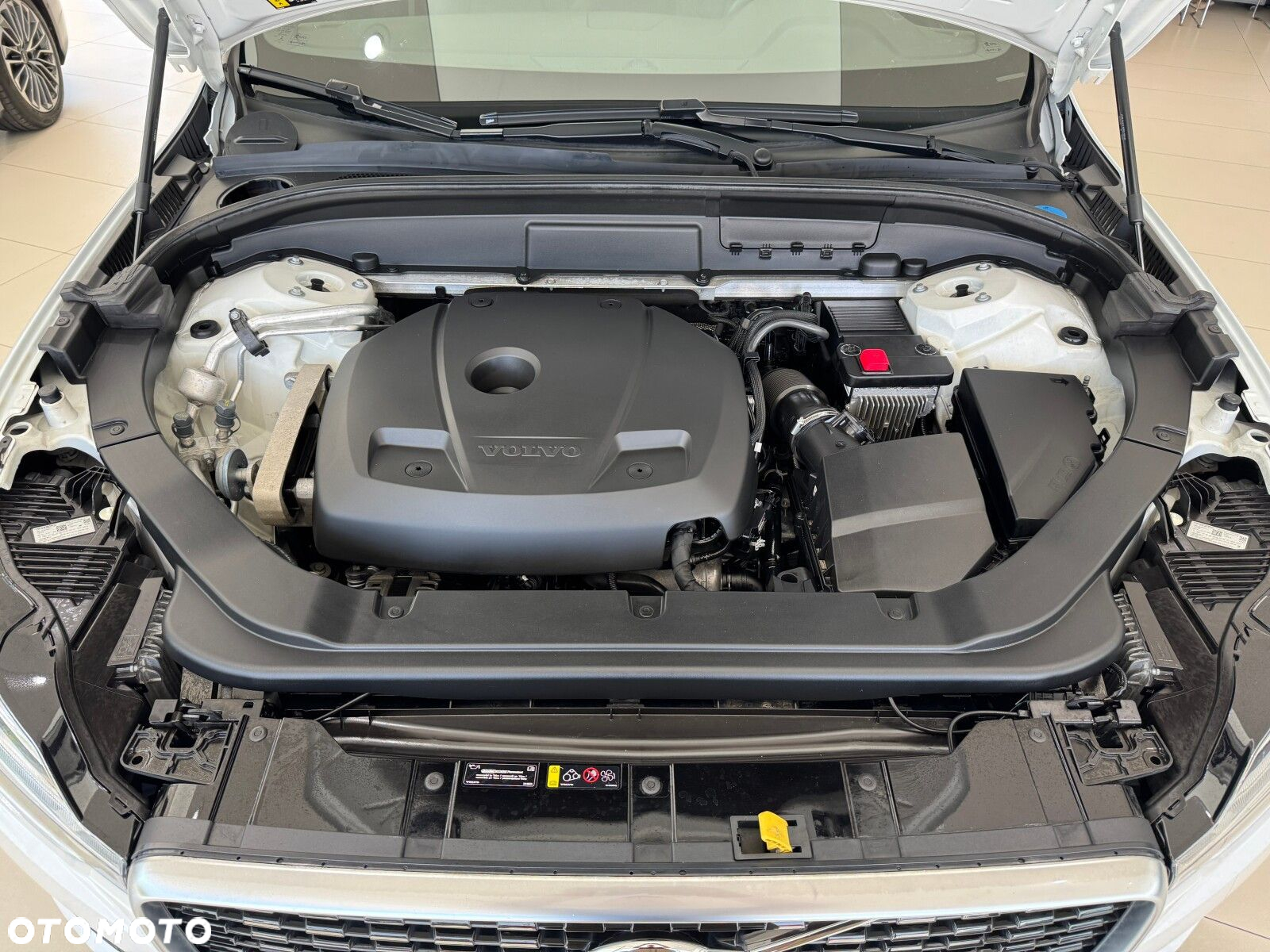 Volvo XC 60 T5 AWD R-Design - 21