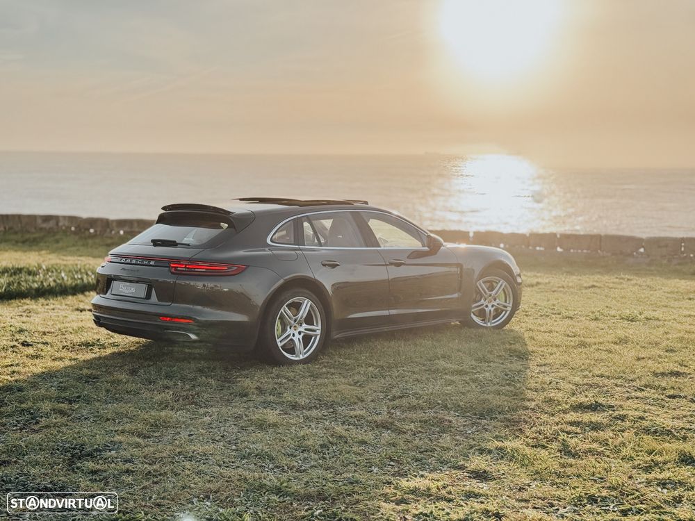 Porsche Panamera Sport Turismo - 7