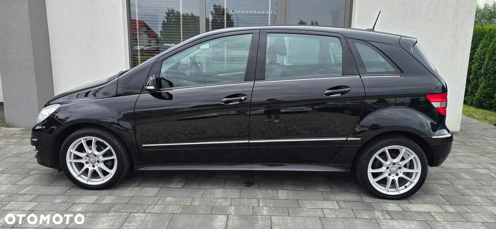Mercedes-Benz Klasa B 170 Autotronic Special Edition - 23