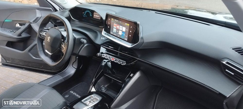 Peugeot e-2008 50 kWh Allure - 18