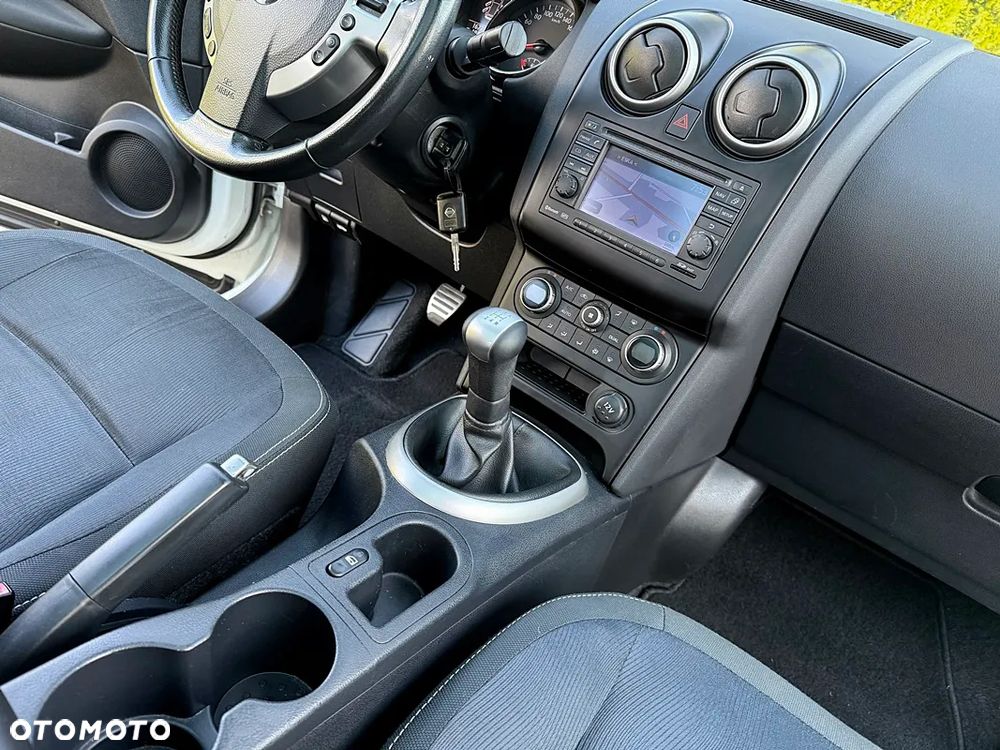 Nissan Qashqai 1.6 Tekna - 22