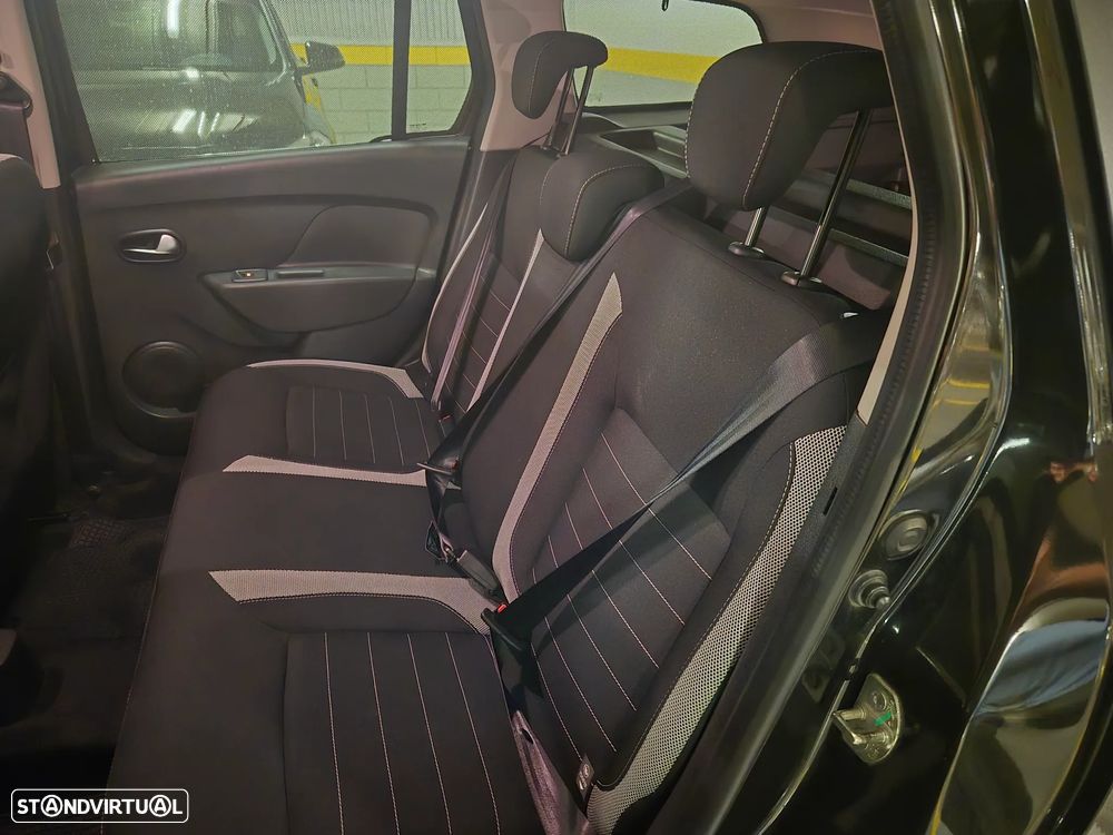 Dacia Logan MCV 0.9 TCe Stepway - 23