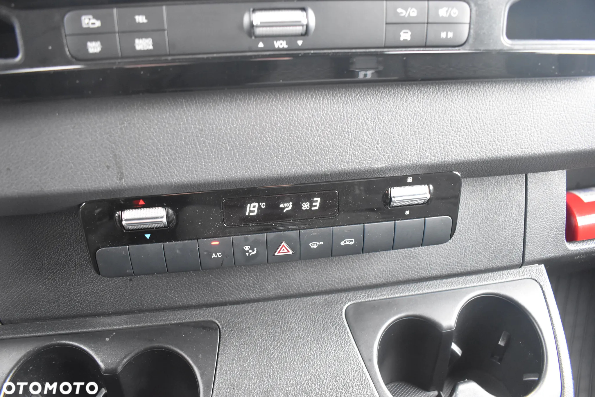 Mercedes-Benz SPRINTER 317 - 23