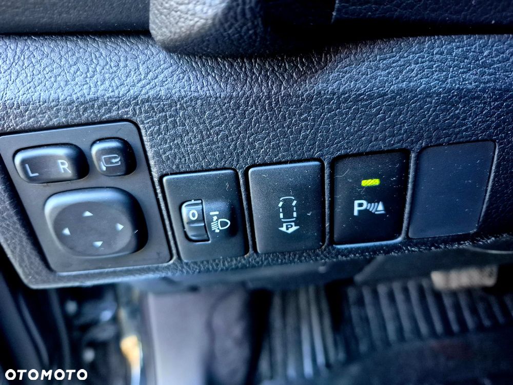 Toyota Auris - 10