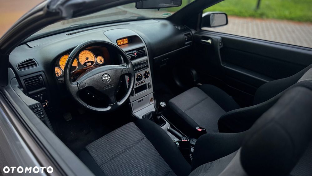 Opel Astra 1.8 Bertone - 9