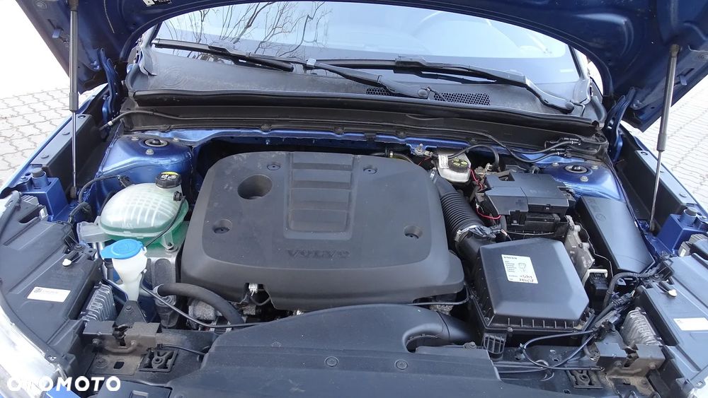 Volvo XC 40 D3 Momentum Pro - 25