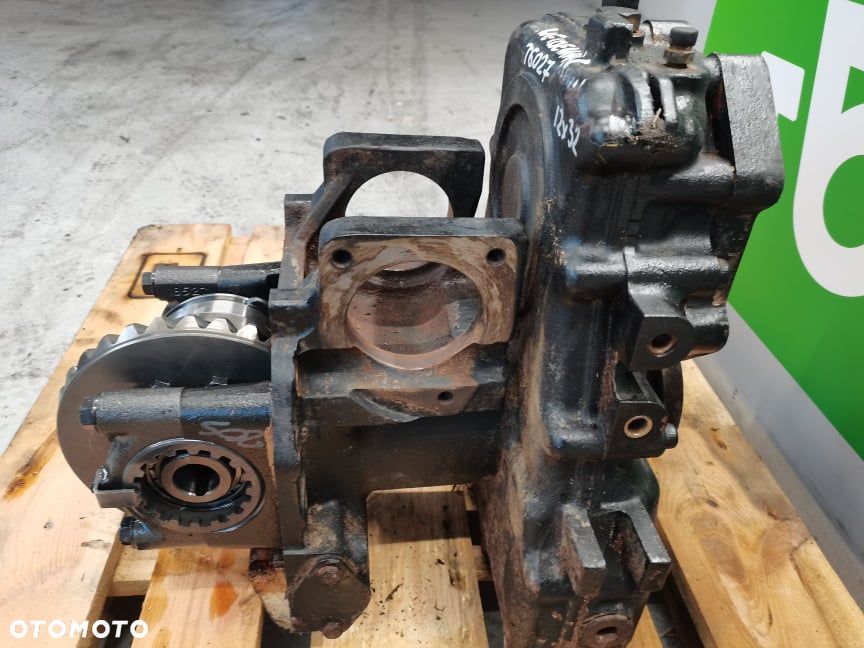 Środek mostu Weidemann T 6027 {12X32 Carraro 26.16} - 4