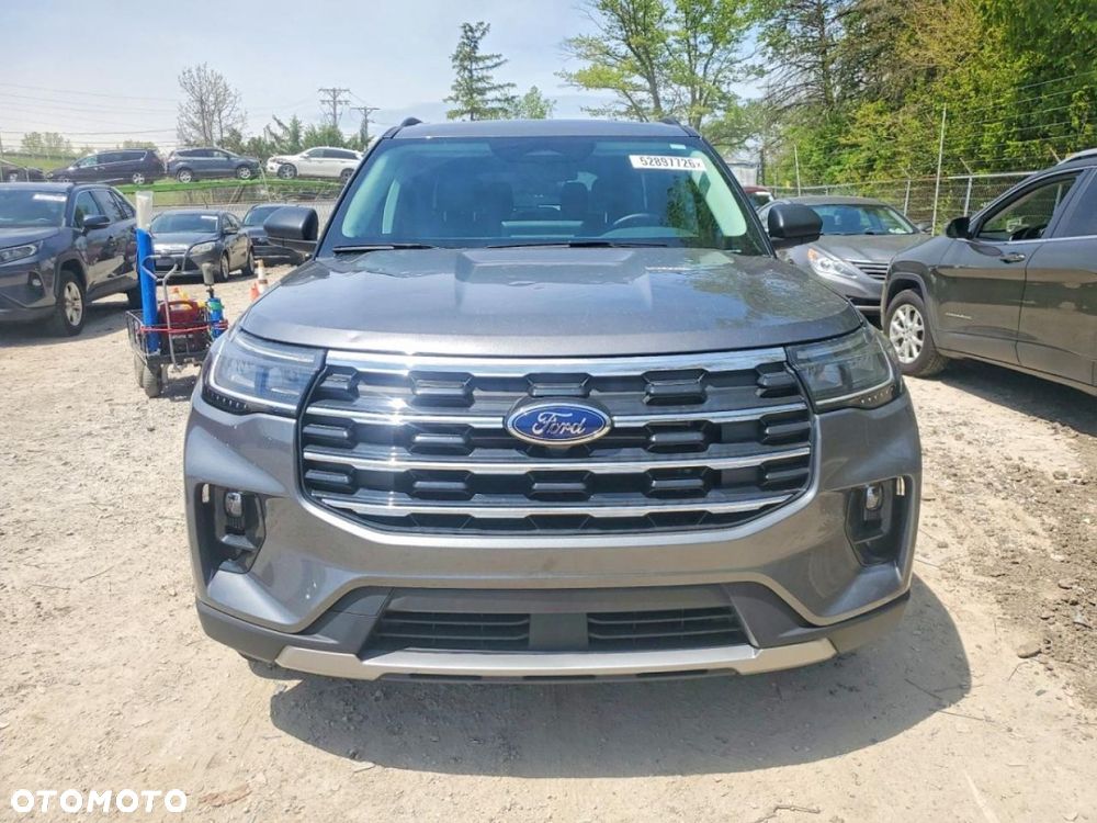 Ford Explorer - 2