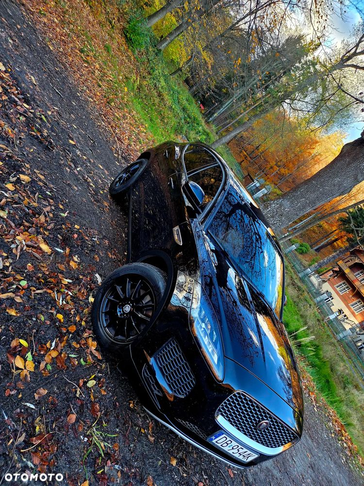 Jaguar E-Pace 2.0 i4P AWD HSE - 4