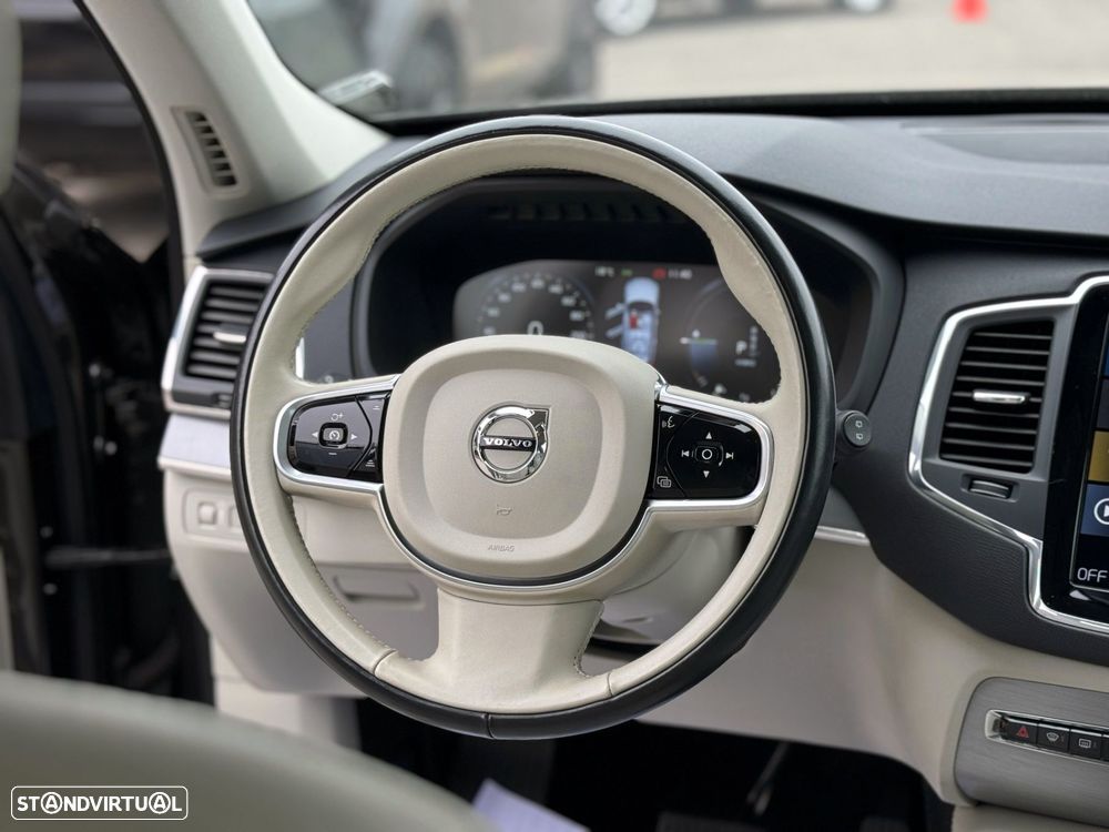 Volvo XC 90 - 9