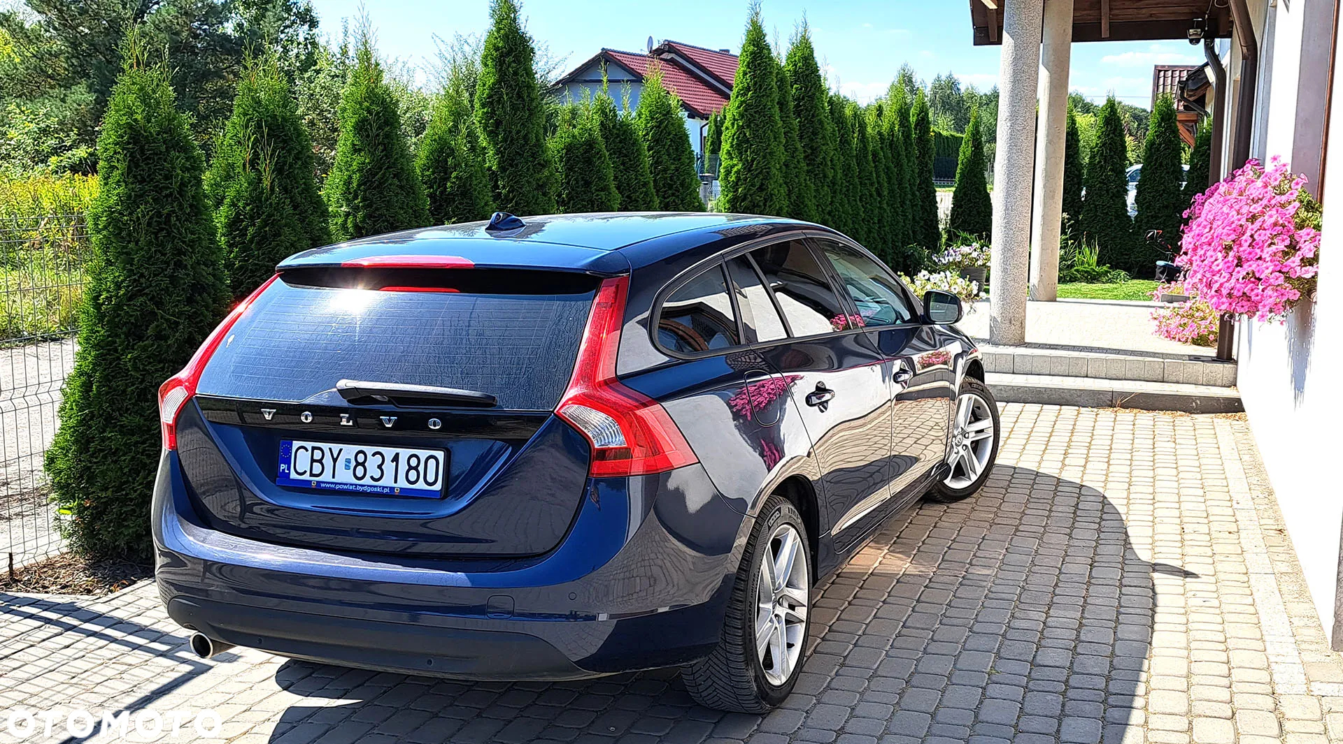Volvo V60 D2 Momentum - 2