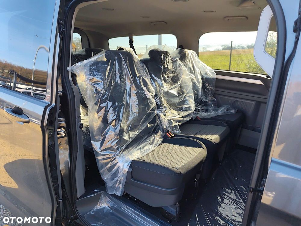 Volkswagen Caravelle - 26